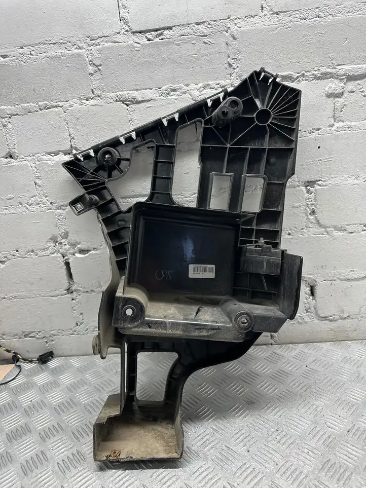 BMW X5 F15 (2013 - 2017) 7294722 Кронштейн заднего бампера — фото 2