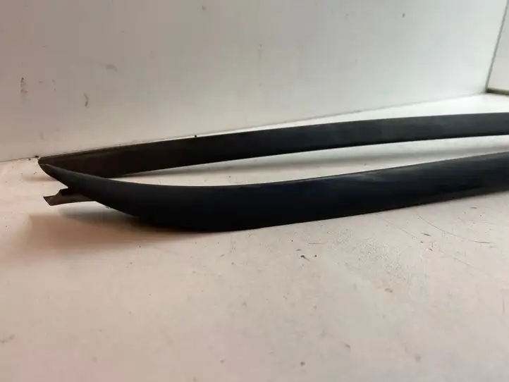 Volkswagen PASSAT B7 (2011 - 2014) 3G0854327 Накладка стоек лобового стекла — фото 2
