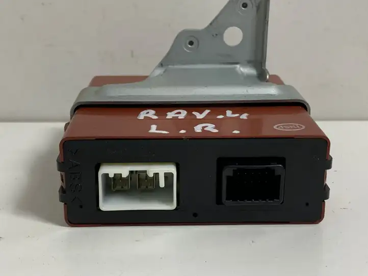Toyota RAV 4 (XA30) (2006 - 2016) 8976042010 Блок управления TPMS — фото 3
