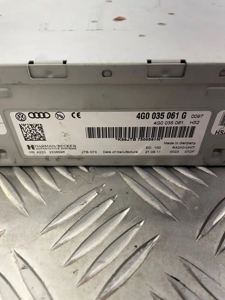 Audi A6 C7 (2011 - 2014) 4G0035061G Магнитола / мультимедийная система — фото 4