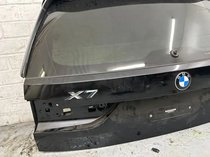 BMW X7 G07 (2018 - ) Крышка багажника — фото 3