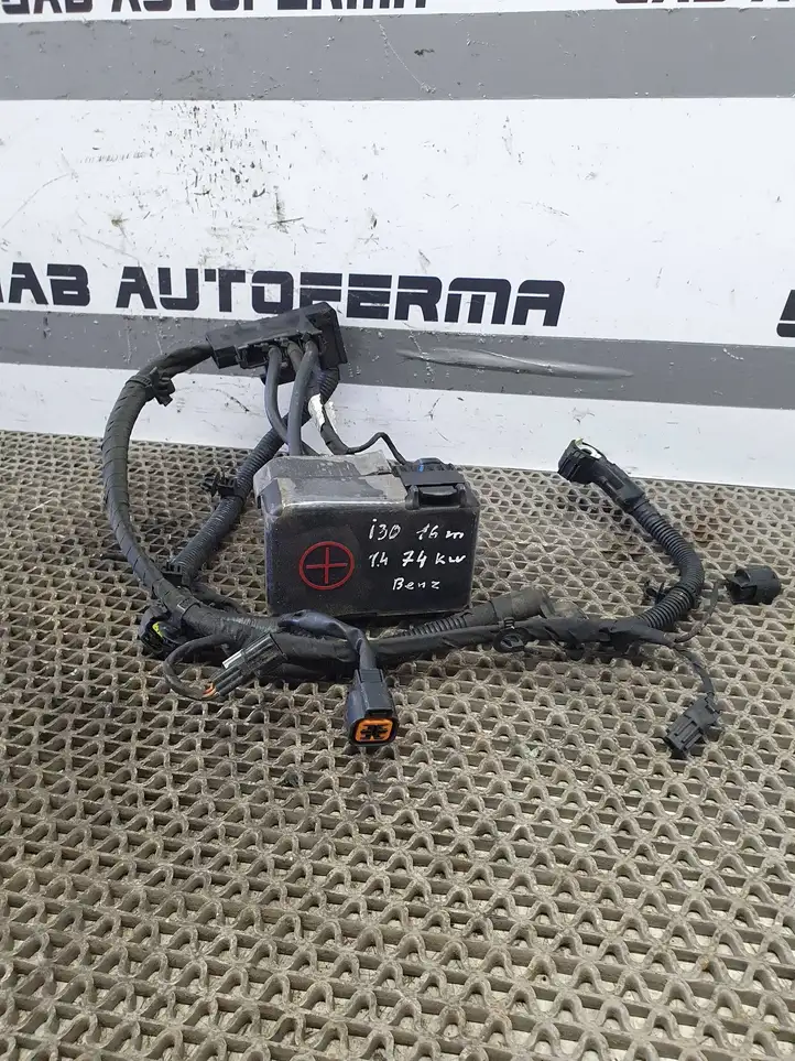 Hyundai i30 (2015 - 2017) 91855A6890 Плюсовой провод аккумулятора — фото 3
