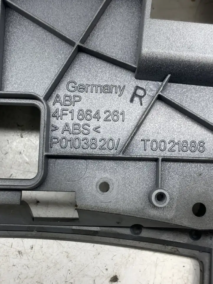 Audi A6 S6 C6 4F (2004 - 2008) 4F1864261 Центральная консоль — фото 3