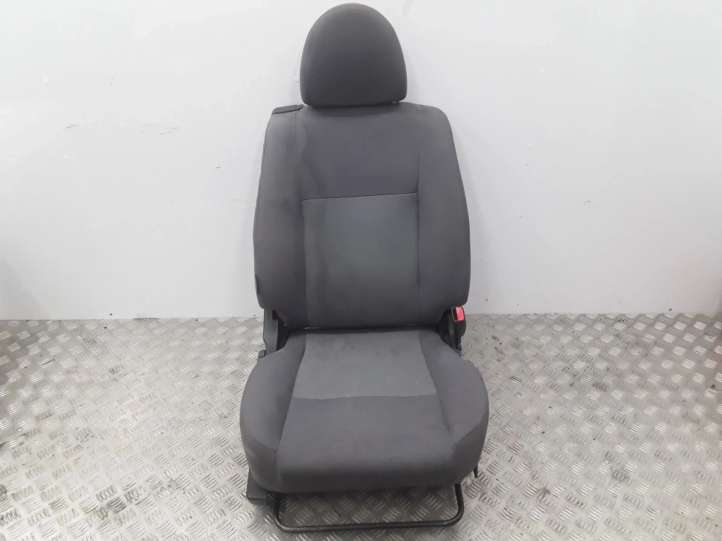 Nissan Almera N16 Priekinė keleivio sėdynė