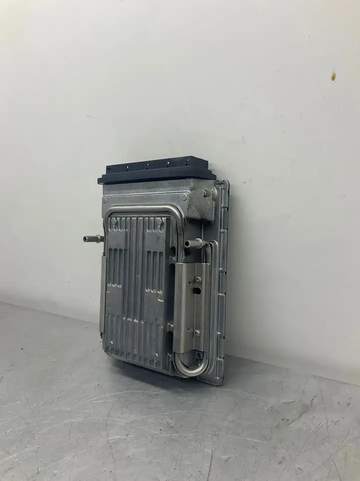 BMW 5 F10 F11 (2009 - 2016)  7624032 Блок управления двигателя