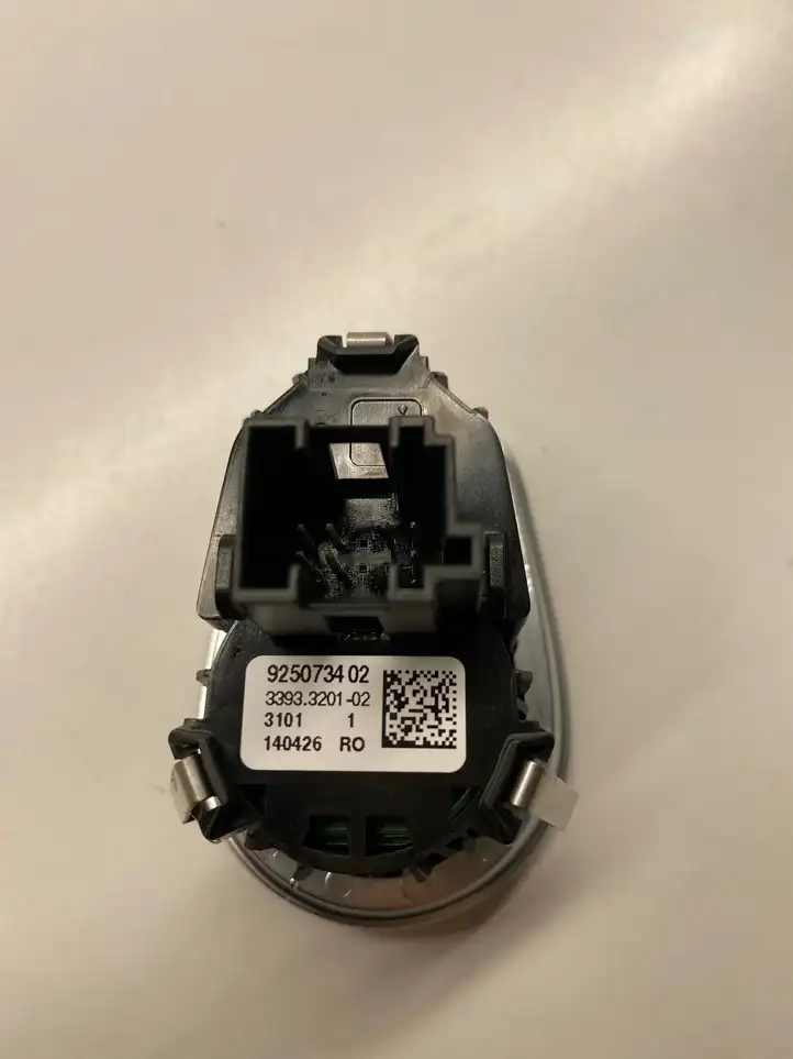 BMW 3 F30 F35 F31 (2012 - 2018) 3393320102 Включатель зажигания и стартера — фото 4