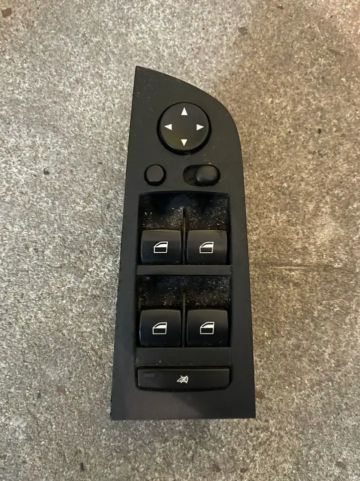 BMW 3 E90 E91 (2005 - 2012) 9132135 Кнопка стеклоподъемников — фото 1