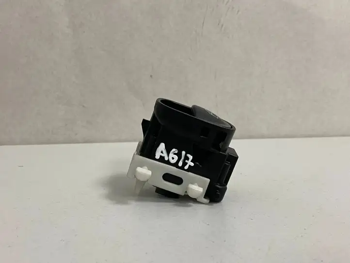 Mercedes-Benz C W203 (2000 - 2007) A2038200210 Блок кнопок стеклоподъемников — фото 6