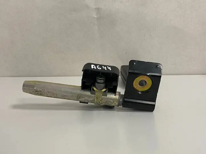 Mercedes-Benz C W203 (2000 - 2007)  2038600769 Замок заднего ремня