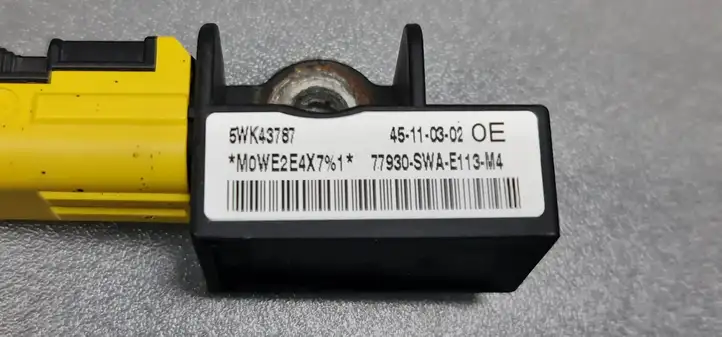 Honda CR-V (2009 - 2012) 77930SWAE113M4 Датчик удара SRS — фото 4