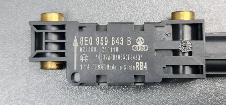 Audi A4 S4 B7 8E 8H (2004 - 2009) 8E0959643B Датчик удара SRS — фото 2