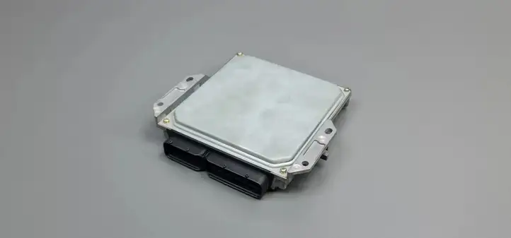 Nissan Primera (2001 - 2008) 2758003182 Кронштейн ЭБУ двигателя — фото 4