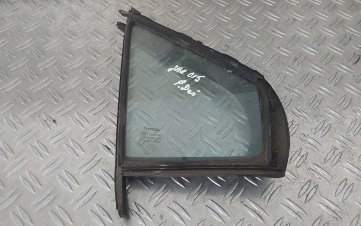 43R00097 Toyota Yaris Mažasis A priekinių durų stiklas (keturdurio)