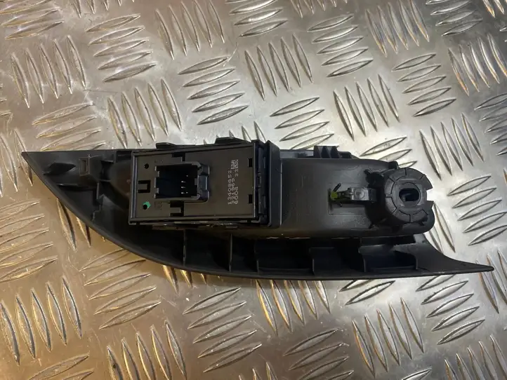 Opel Astra K (2015 - 2020) 13408452 Кнопка стеклоподъемников — фото 3