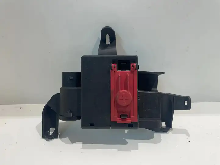Audi Q7 4M (2015 - ) 4M0941823A Реле выравнивания напряжения — фото 1