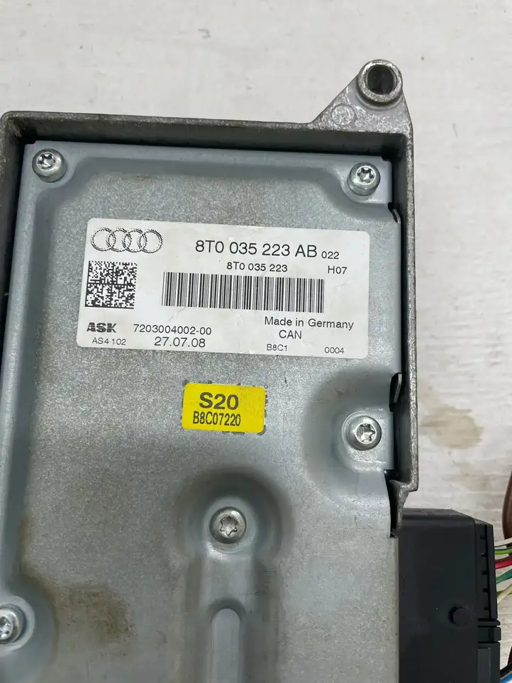 Audi A5 8T 8F (2007 - 2011) 8T0035223AB Усилитель звука — фото 4