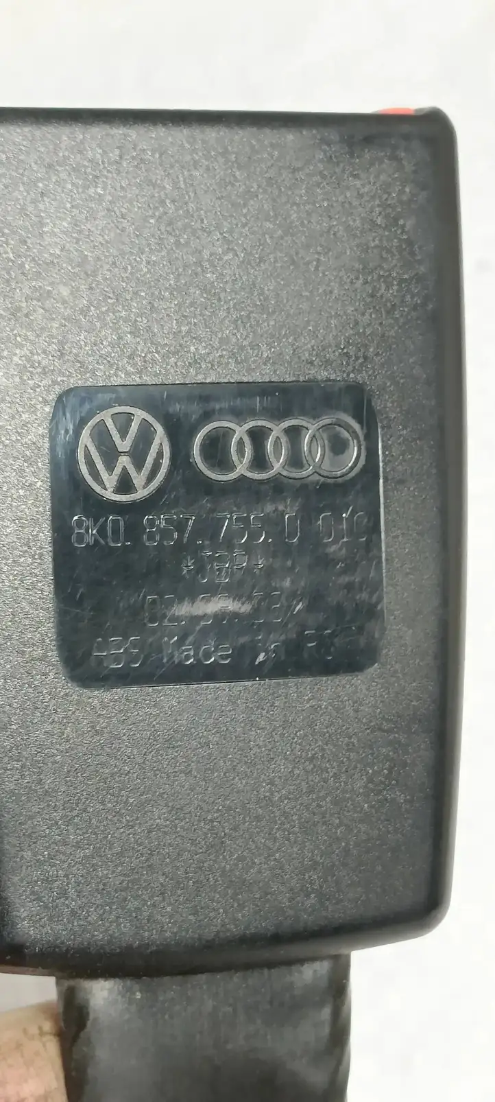 Audi A4 S4 B8 8K (2007 - 2011) 8K0857755D Замок переднего ремня — фото 4