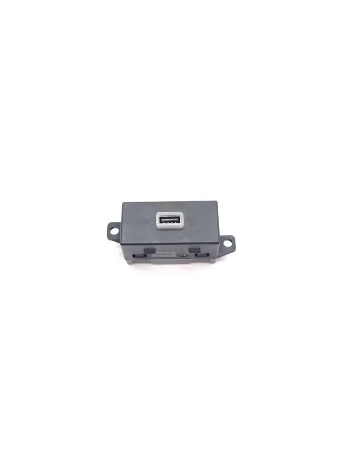 68258810AA Chrysler Pacifica USB jungtis