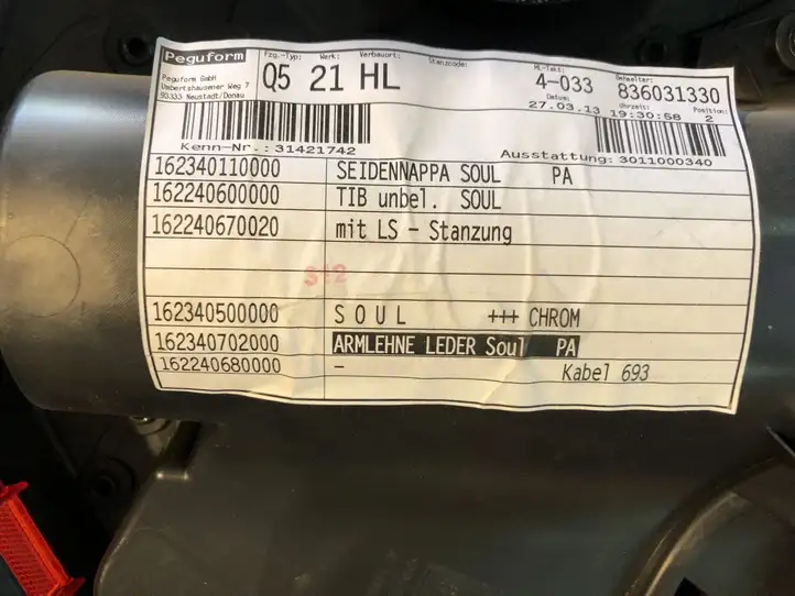Audi Q5 SQ5 (2012 - 2017) Обшивка задней двери — фото 4