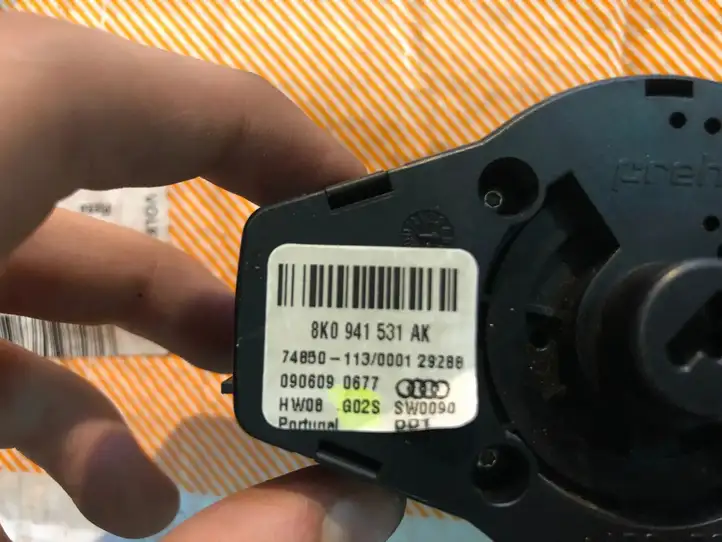 Audi A4 S4 B8 8K (2007 - 2011) 8K0941531AK Включатель фонарей — фото 5
