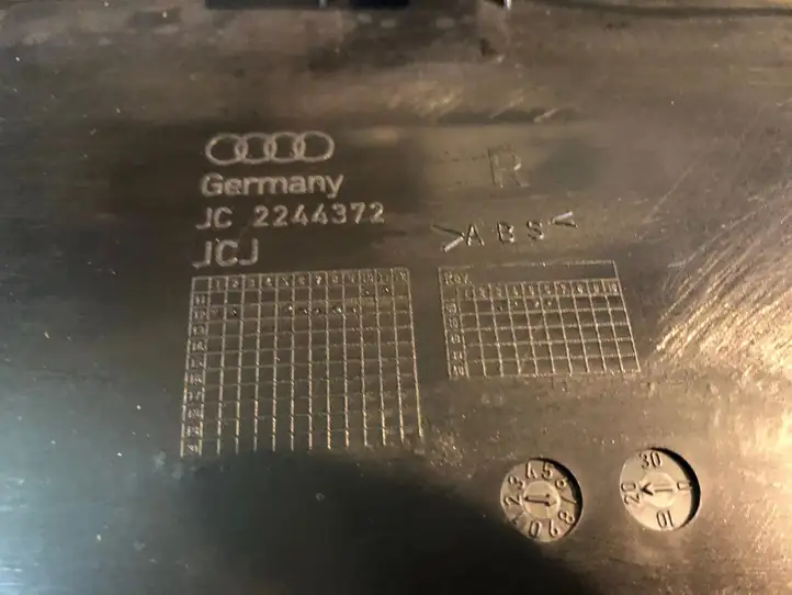 Audi Q5 SQ5 (2008 - 2012) JC1493011 Обшивка задней двери — фото 8