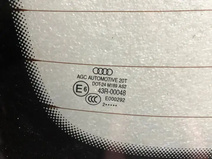 Audi Q5 SQ5 (2008 - 2012) Открывающееся стекло крышки багажника — фото 9