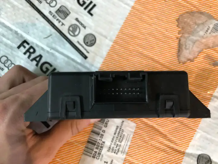 Audi Q5 SQ5 (2012 - 2017) 8R0907468L Модуль Gateway — фото 3