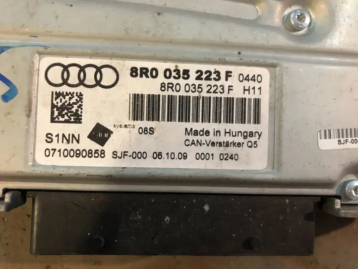 Audi Q5 SQ5 (2008 - 2012) 8R0035223F Усилитель звука — фото 3