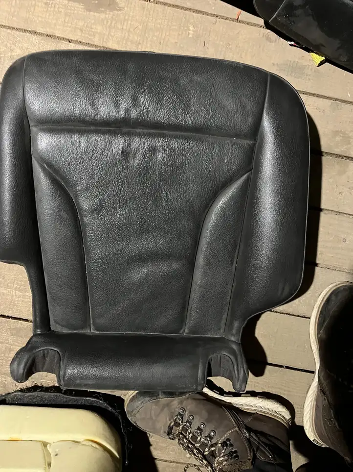 Audi Q5 (2008 - 2012)   Заднее сиденье