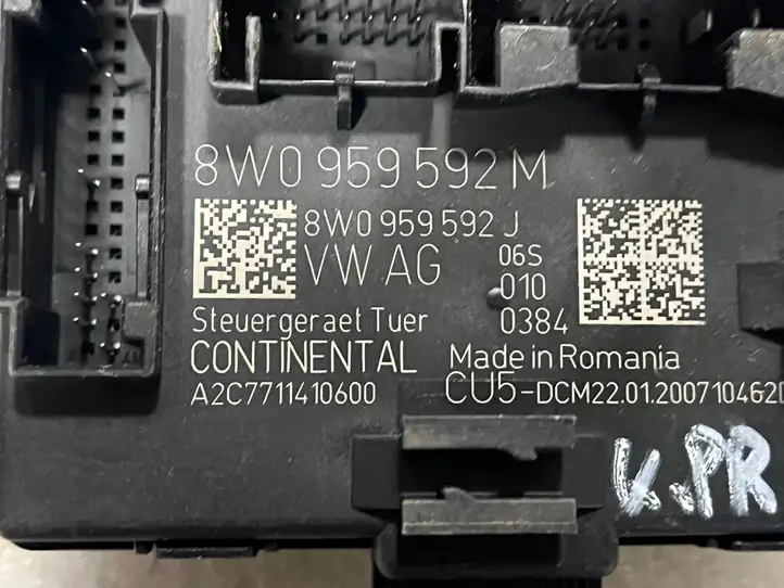 Audi A4 S4 B9 8W (2019 - ) 8W0959592 Блок управления дверью — фото 1