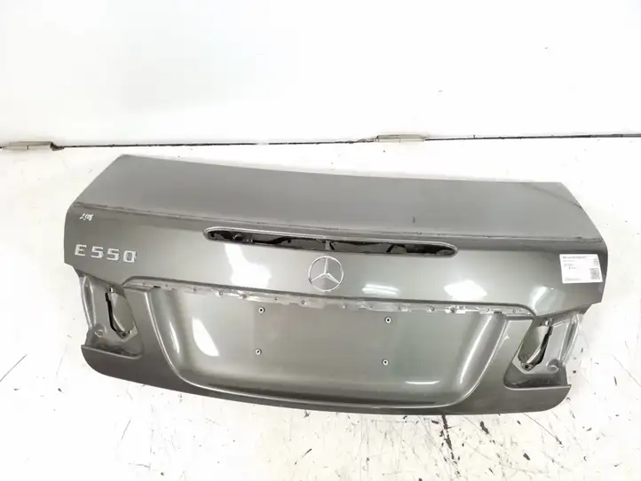 Mercedes-Benz E C207 W207 (2009 - 2017) A2077500175 Крышка багажника — фото 2