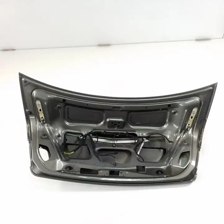 Mercedes-Benz E C207 W207 (2009 - 2017) A2077500175 Крышка багажника — фото 3