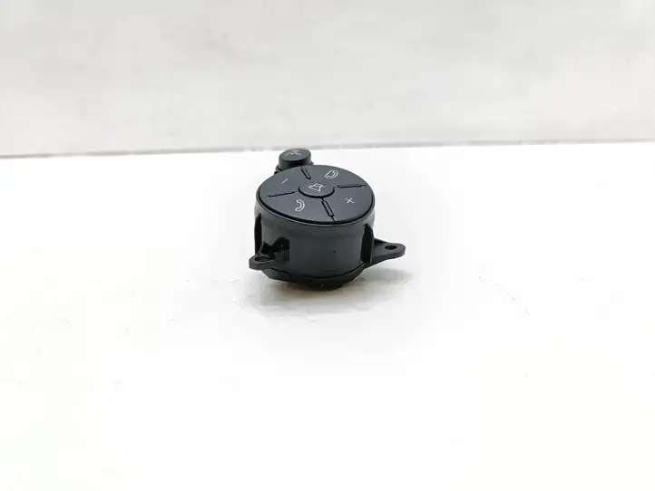 Mercedes-Benz C W204 (2007 - 2014) A2048210051 Кнопки на рулевом колесе — фото 6