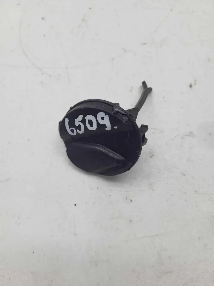 Hyundai i10 (2019 - ) 86517K7000 Заглушка буксировочной петли — фото 1
