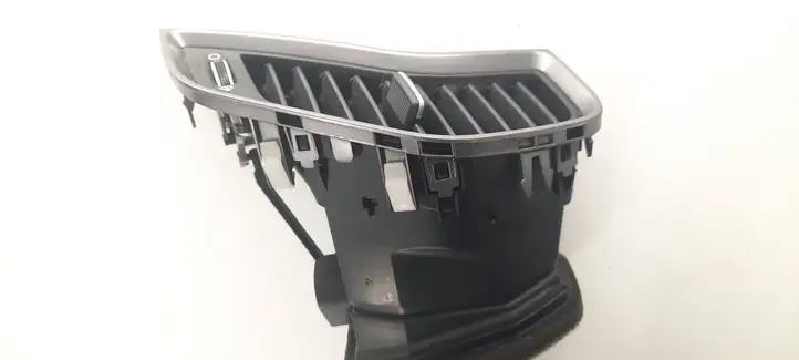 Hyundai Santa Fe (2012 - 2015) 974202W000 Боковой воздушный дефлектор — фото 2