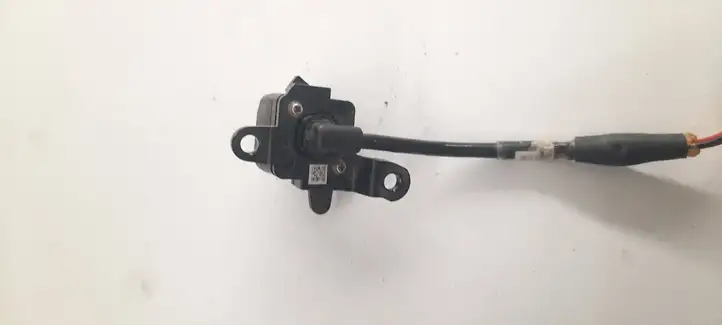 Toyota RAV 4 (XA40) (2012 - 2018) 8679048160 Камера в зеркале заднего вида — фото 4
