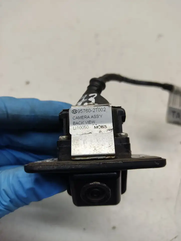 Kia Optima (2010 - 2013) 957602T002 Видеокамера заднего вида — фото 4
