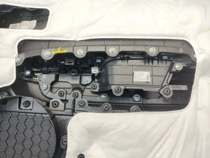 Kia Optima (2015 - 2018) 83310D4000 Обшивка задней двери — фото 2