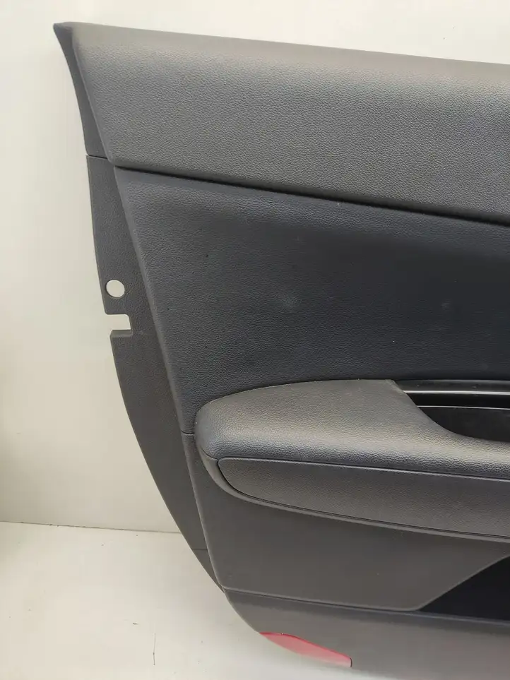 Kia Optima (2015 - 2018) 82310D4000 Обшивка передней двери — фото 5