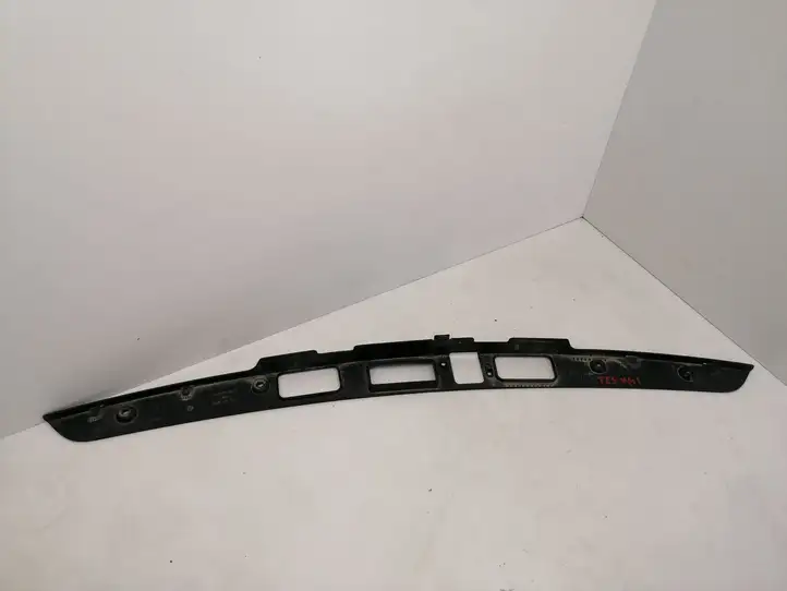 Tesla Model X (2015 - 2021) 103537000E Подсветка номера — фото 2
