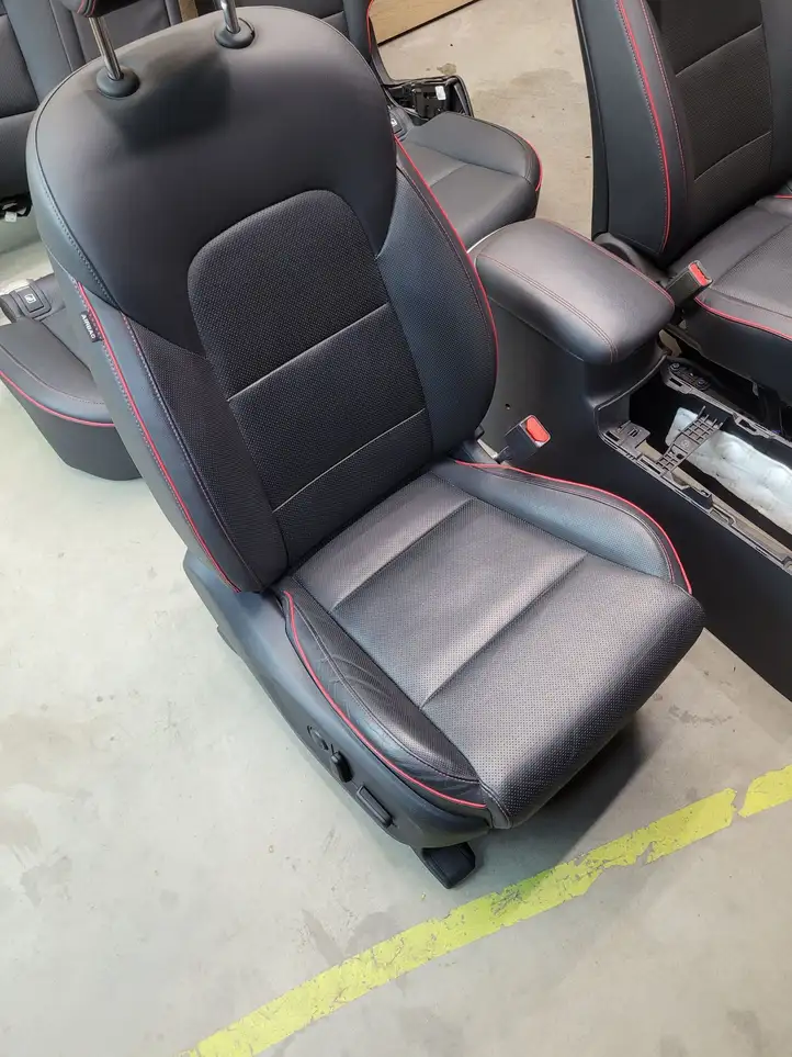 Kia Sportage (2016 - 2018) Комплект салона — фото 18