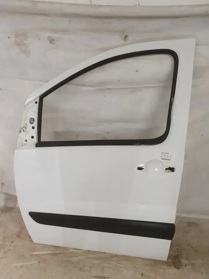 Peugeot Expert (2007 - 2016) Дверь — фото 1