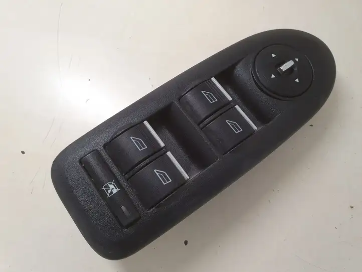 Ford C-MAX I (2007 - 2010) 8M5T14A132AC Кнопка стеклоподъемников — фото 1