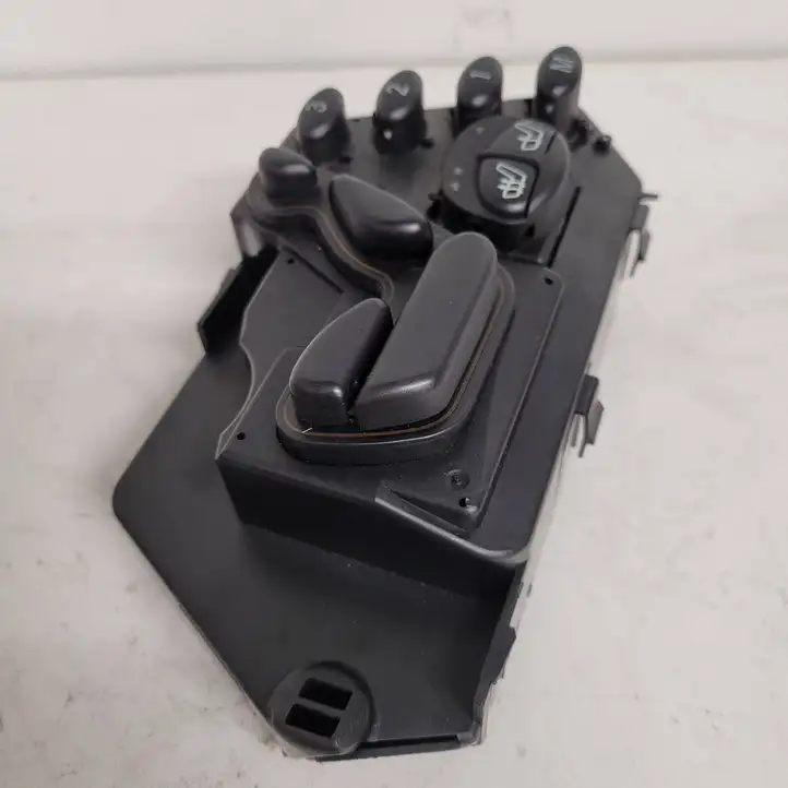 Mercedes-Benz S W220 (1998 - 2006) 2208213858 Управление регулеровки сидений — фото 2