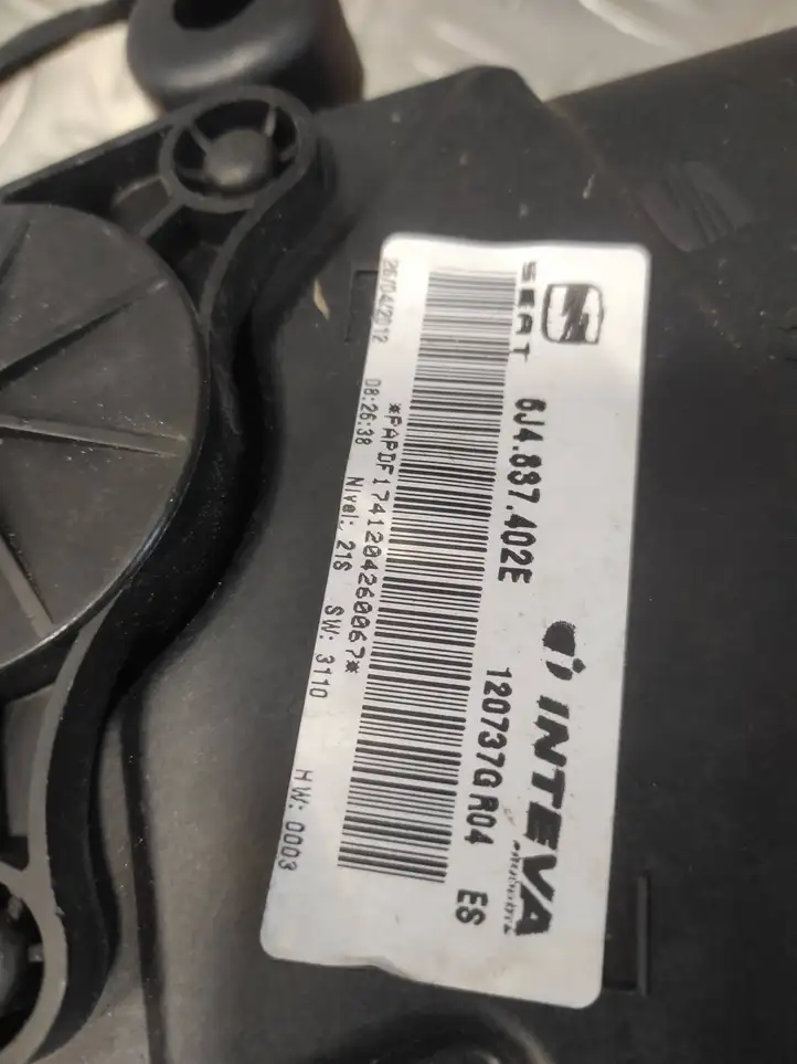 Seat Ibiza IV (6J,6P) (2008 - 2017) 6J4837402E Стеклоподъемник передней двери (без мотора) — фото 3