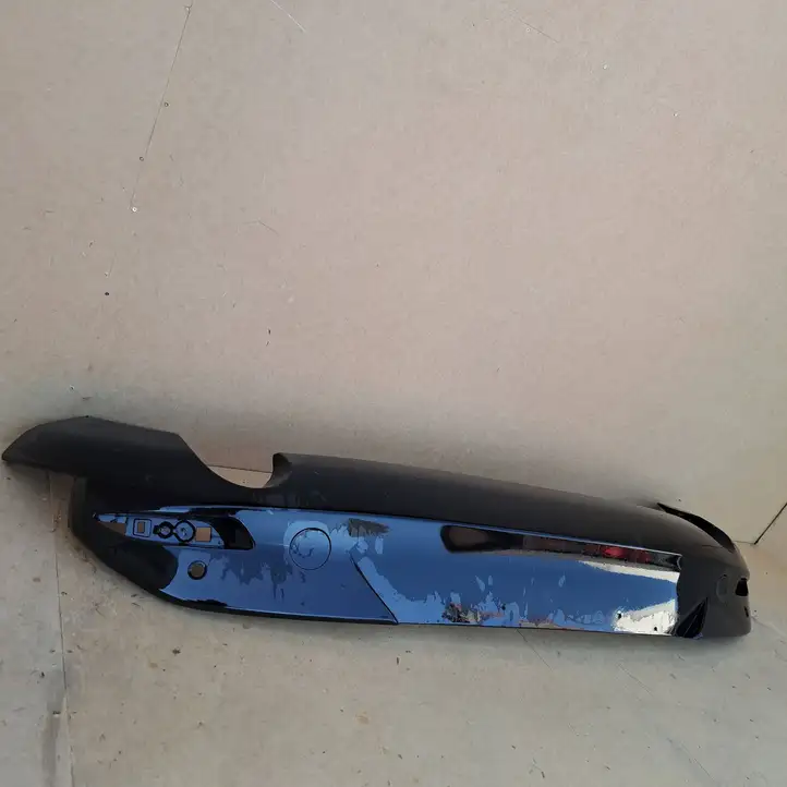 Mazda 3 (2017 - 2019) BCKN50761 Верхняя решетка радиатора — фото 1