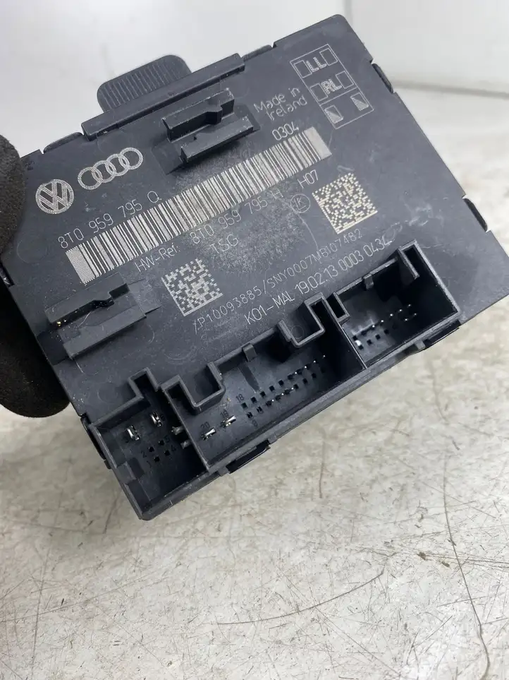 Audi A5 8T 8F (2011 - 2016) 8T0959795Q Блок управления дверью — фото 2