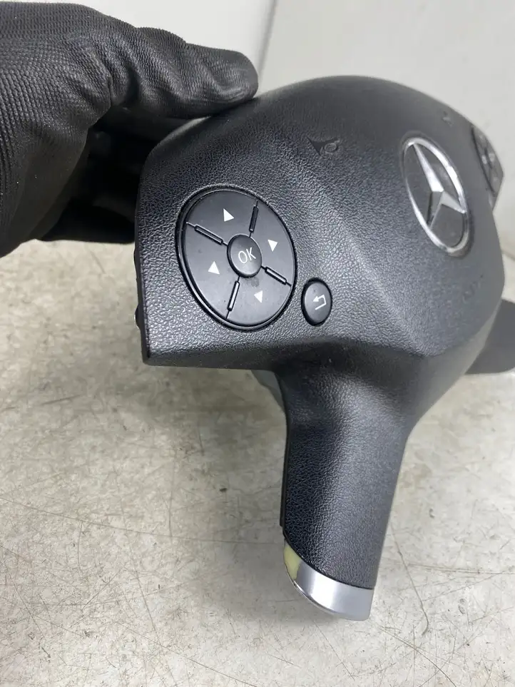 Mercedes-Benz E W212 (2009 - 2016) 21286001029 Подушка безопасности руля — фото 3
