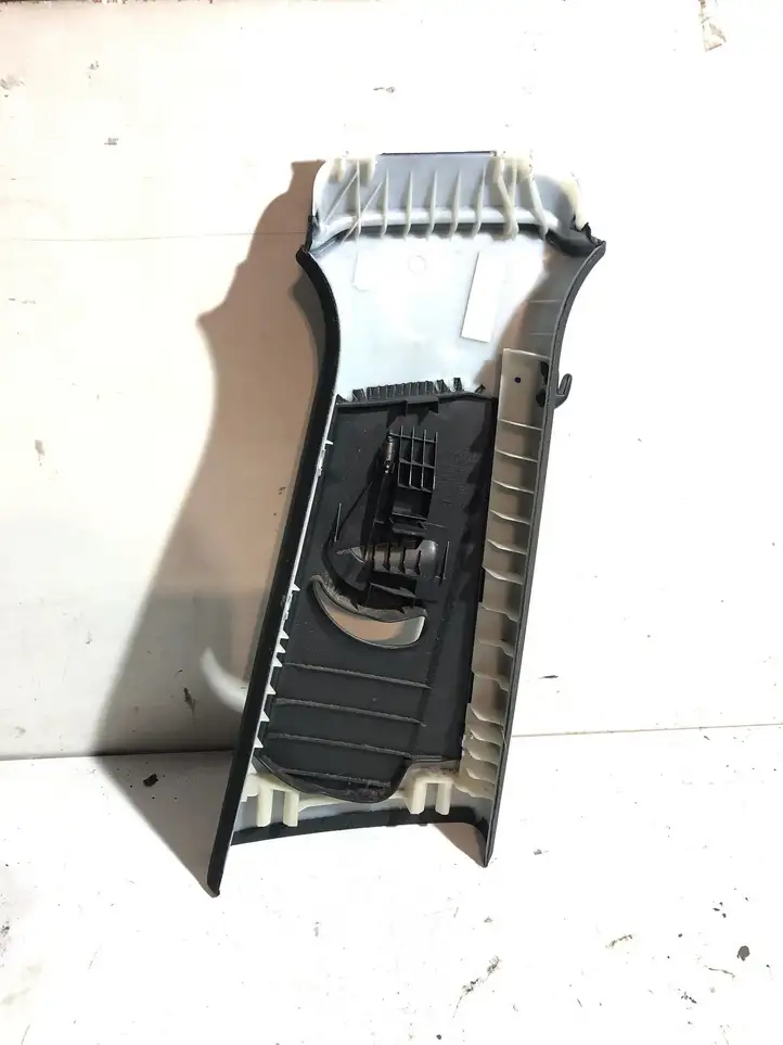 Audi Q5 SQ5 (2008 - 2012) 8R0867243F Верхняя обшивка стойки B — фото 2