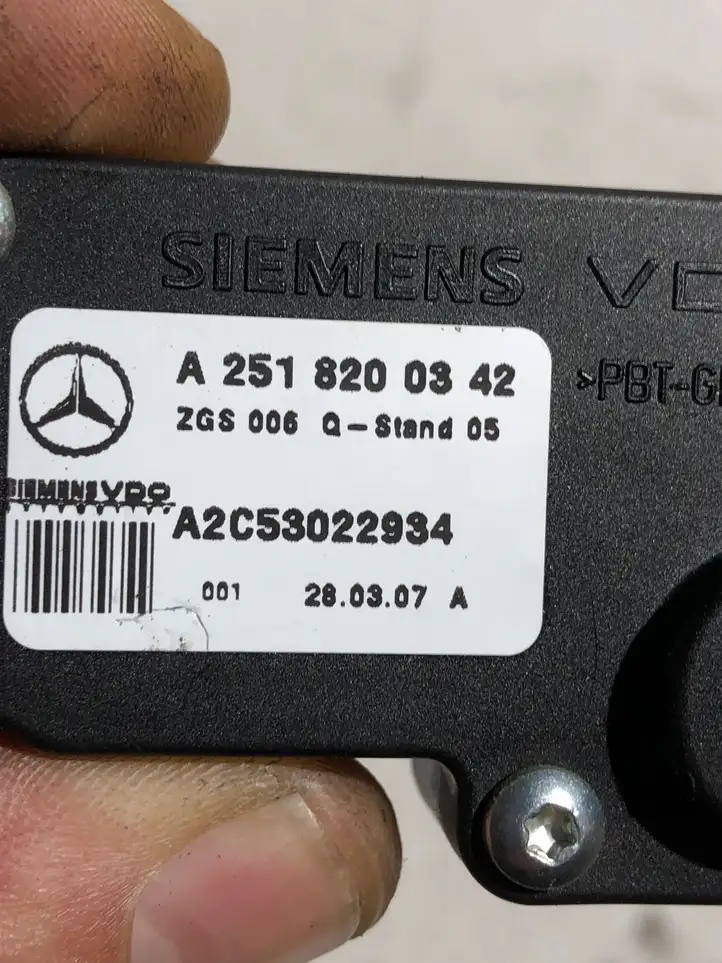 Mercedes-Benz GL X164 (2006 - 2012) A2518200342 Электродвигатель форточки — фото 3